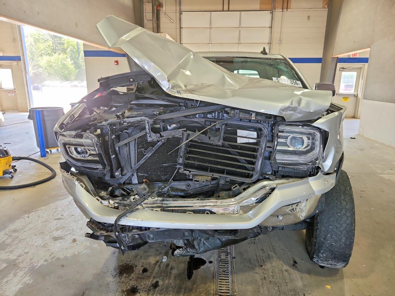 2018 GMC Sierra - Фото 5