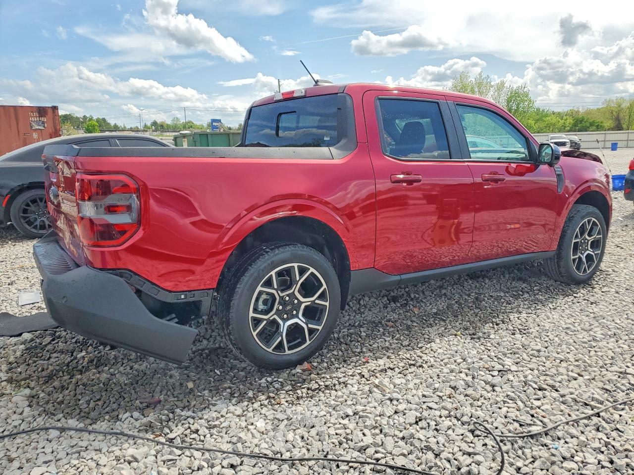 2025 Ford Maverick Lariat - Image 3