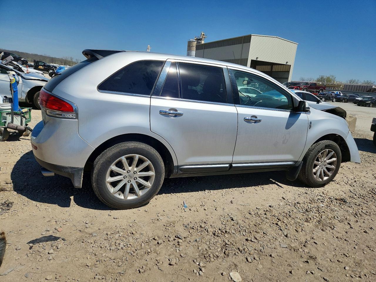 2013 Lincoln Townhouse Mkx - Image 3