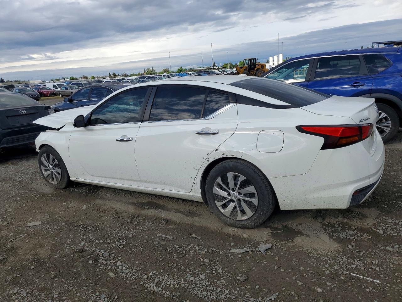 2019 Nissan Altima 2.5 S - Image 2