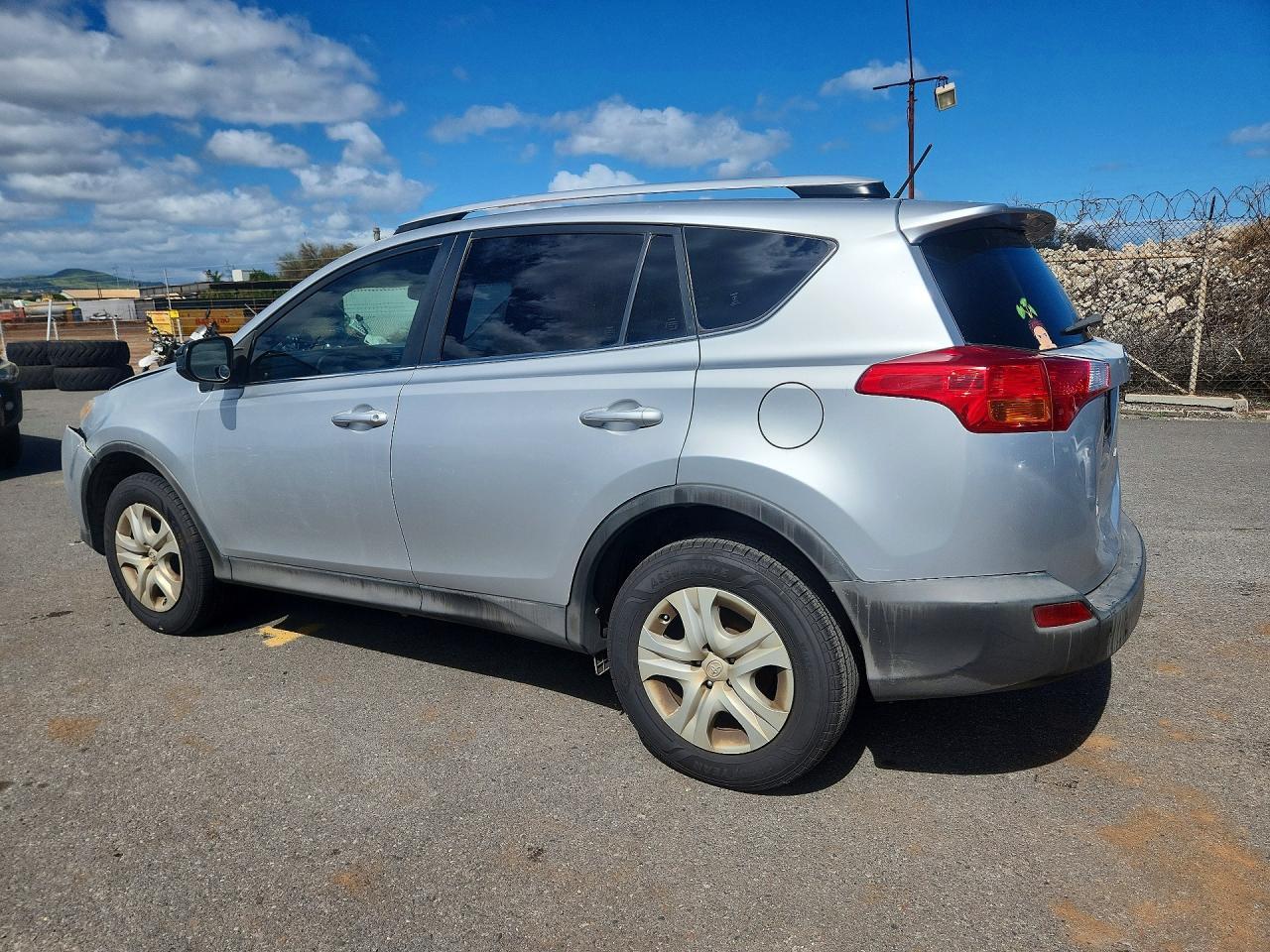 2014 Toyota Rav4 Le - Image 2