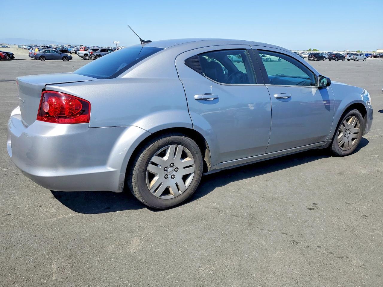 2013 Dodge Avenger Se - Фото 3