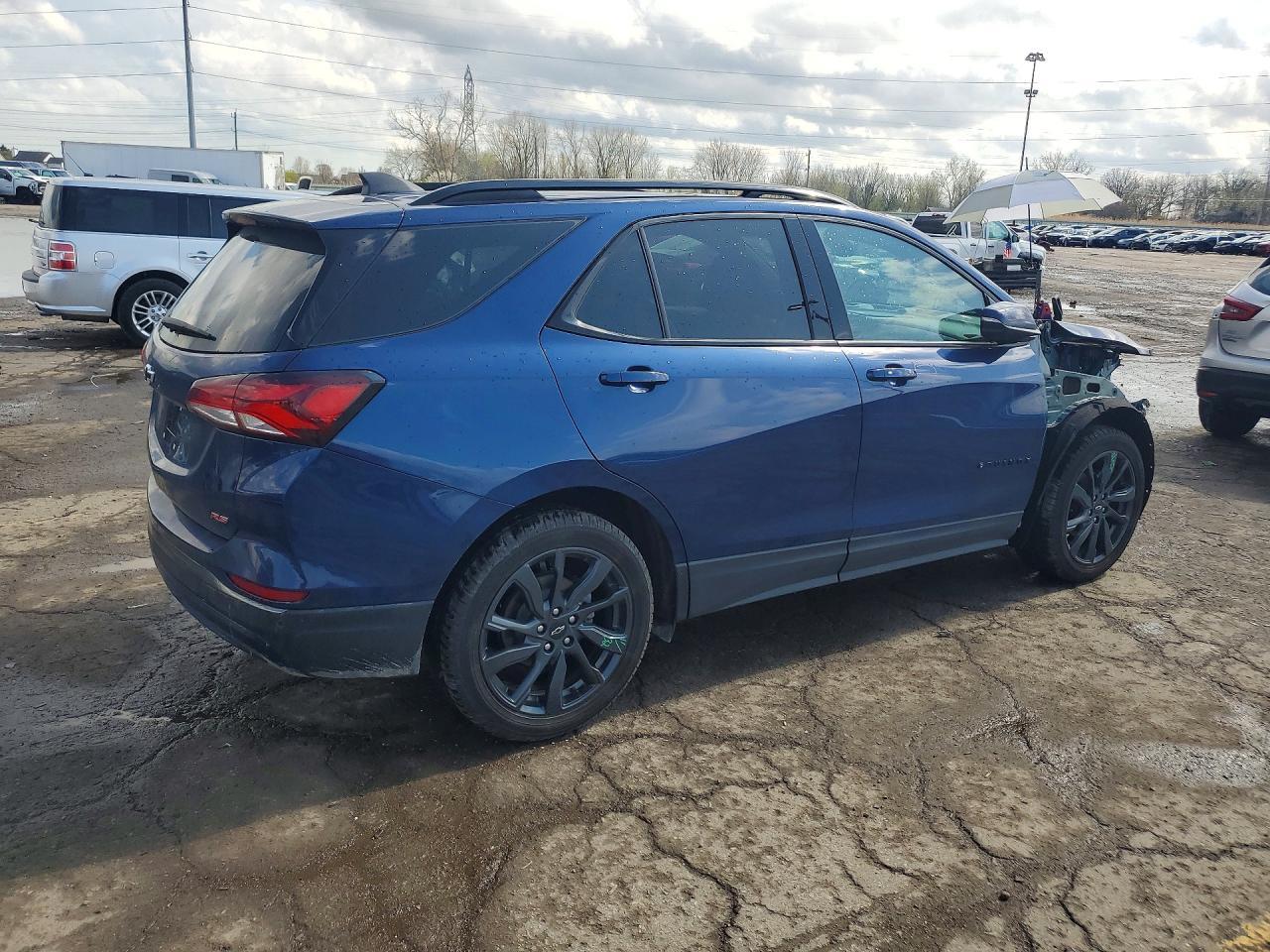 2022 Chevrolet Equinox Rs - Фото 3