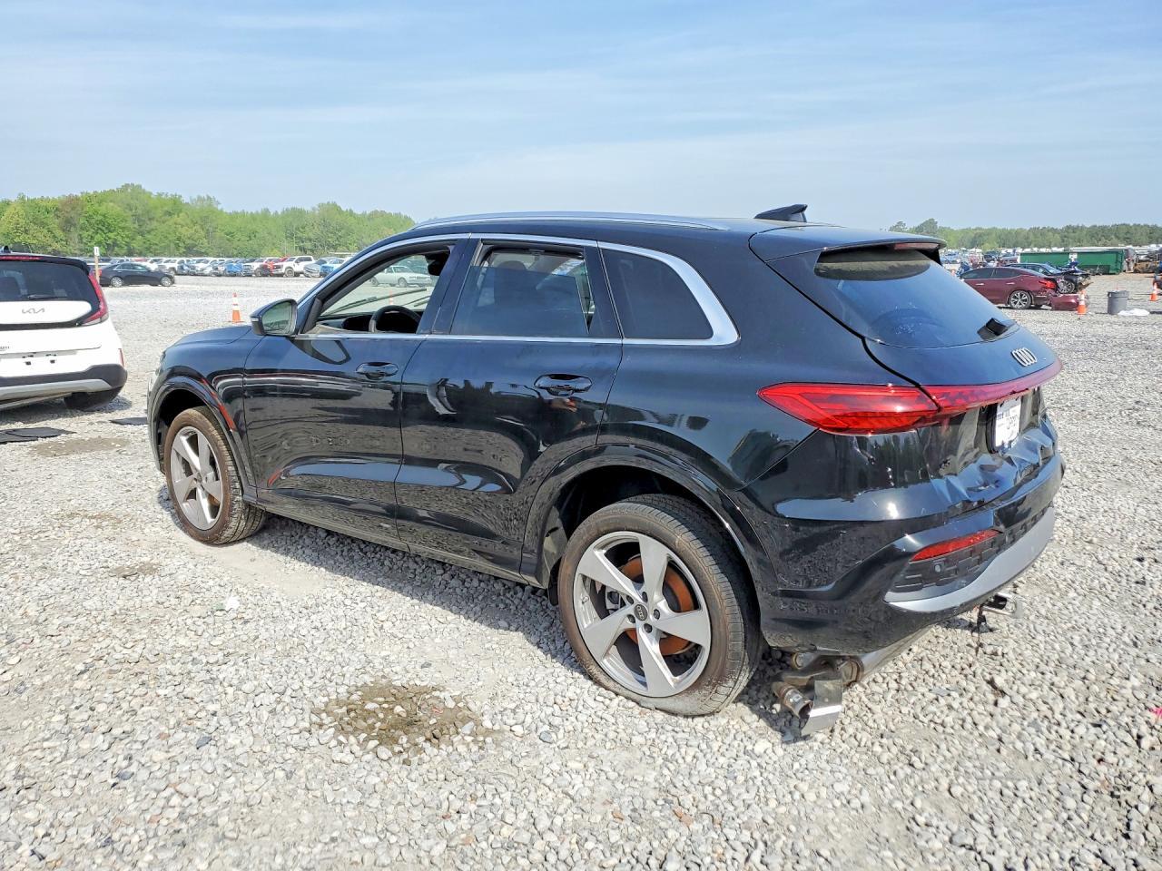 2025 Audi Q5 Premium Plus - Фото 2