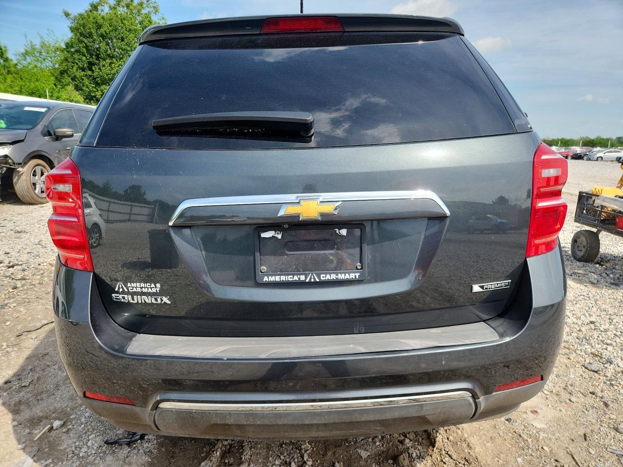 2017 Chevrolet Equinox Premier - Image 6