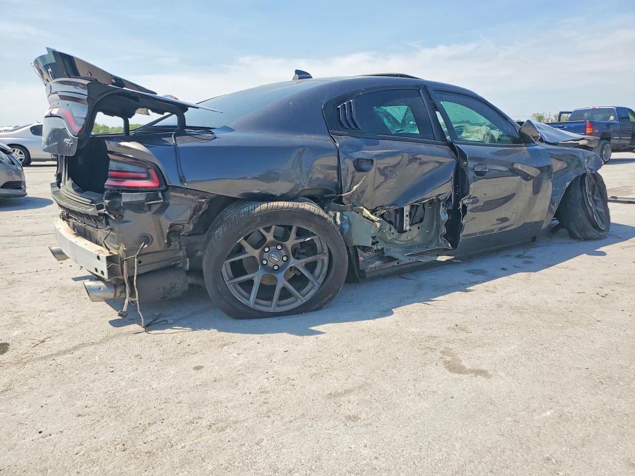 2019 Dodge Charger R - Фото 3