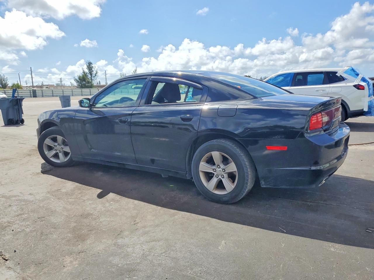 2012 Dodge Charger Se - Image 2
