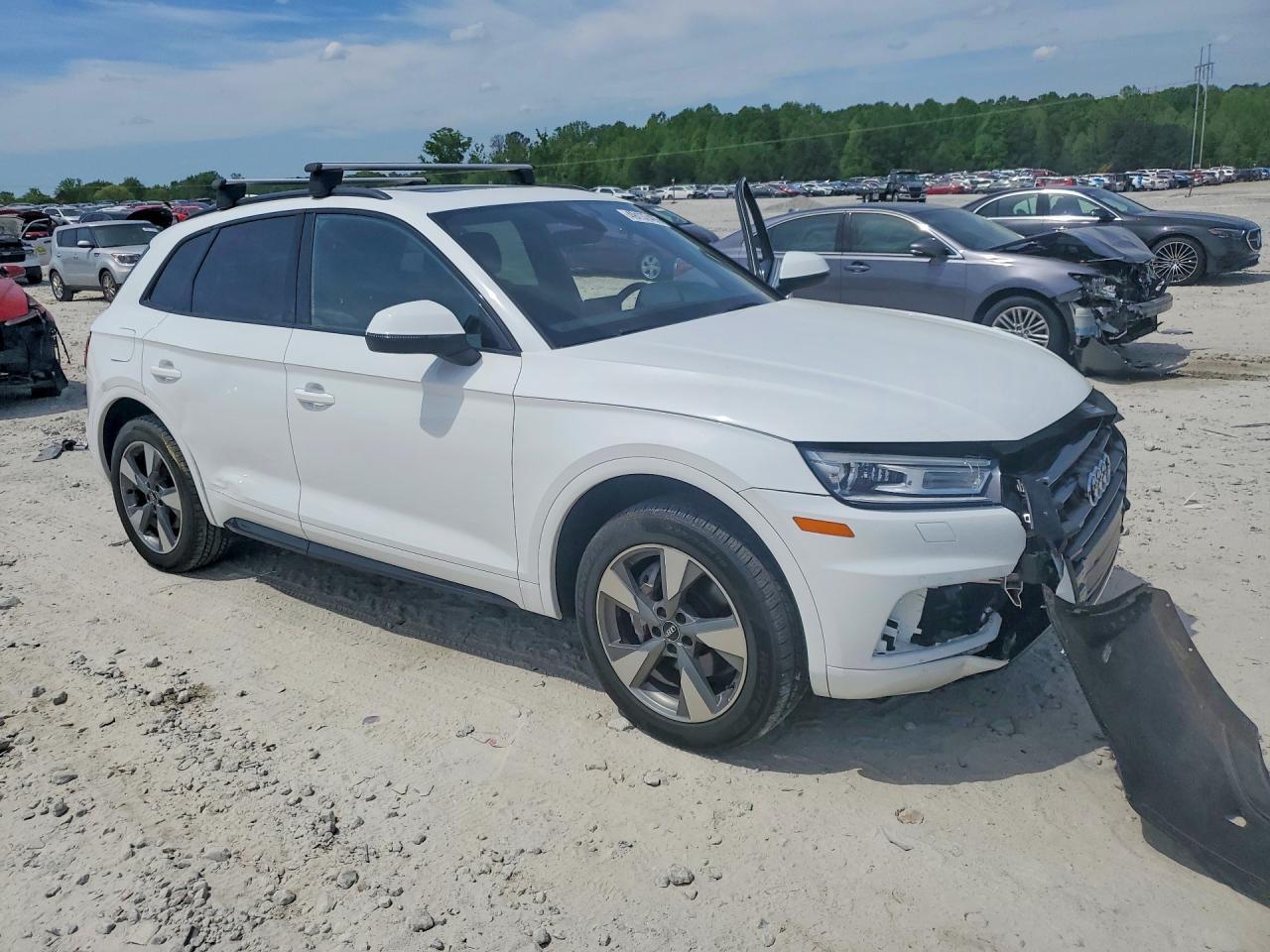 2020 Audi Q5 Premium - Image 4