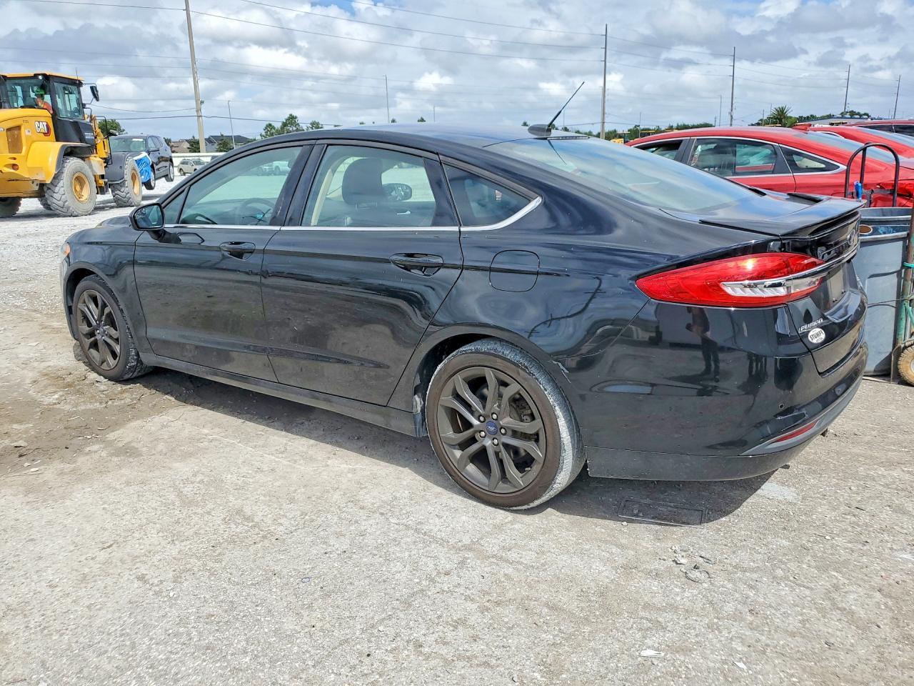 2018 Ford Fusion Se - Фото 2