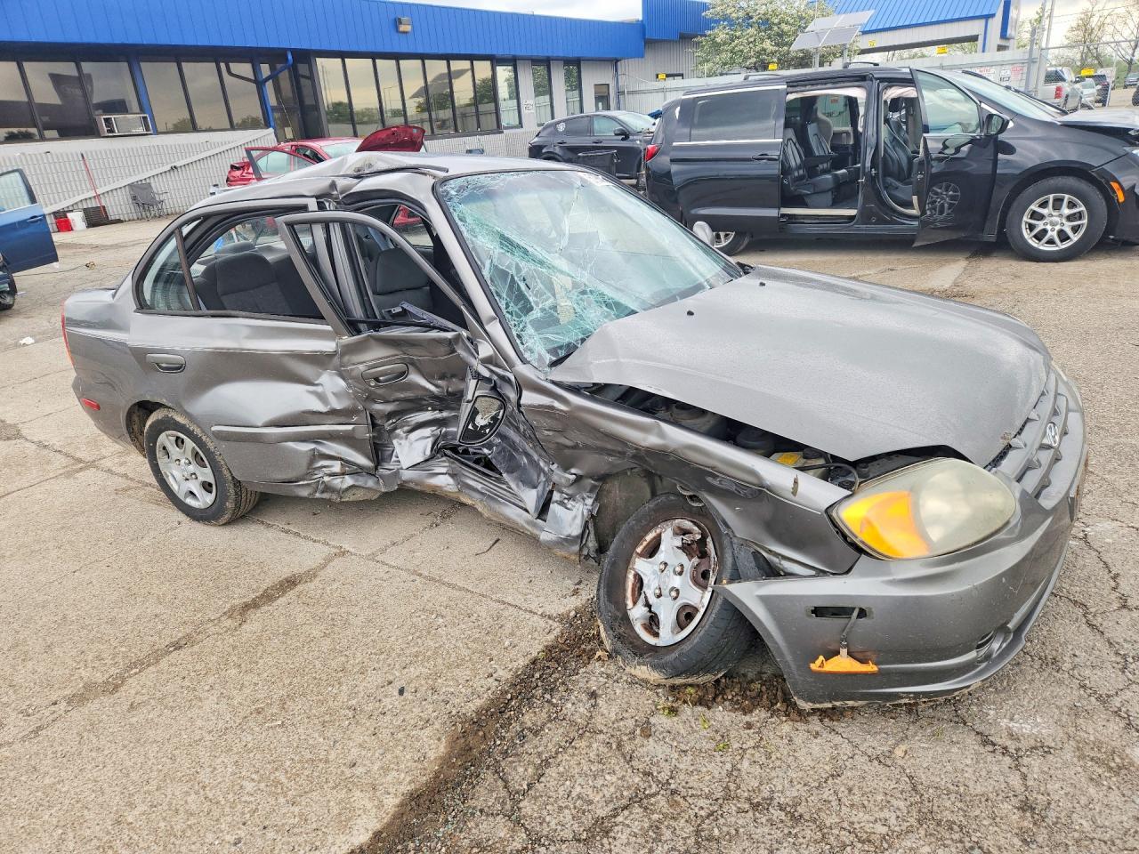 2005 Hyundai Accent Gl - Image 4