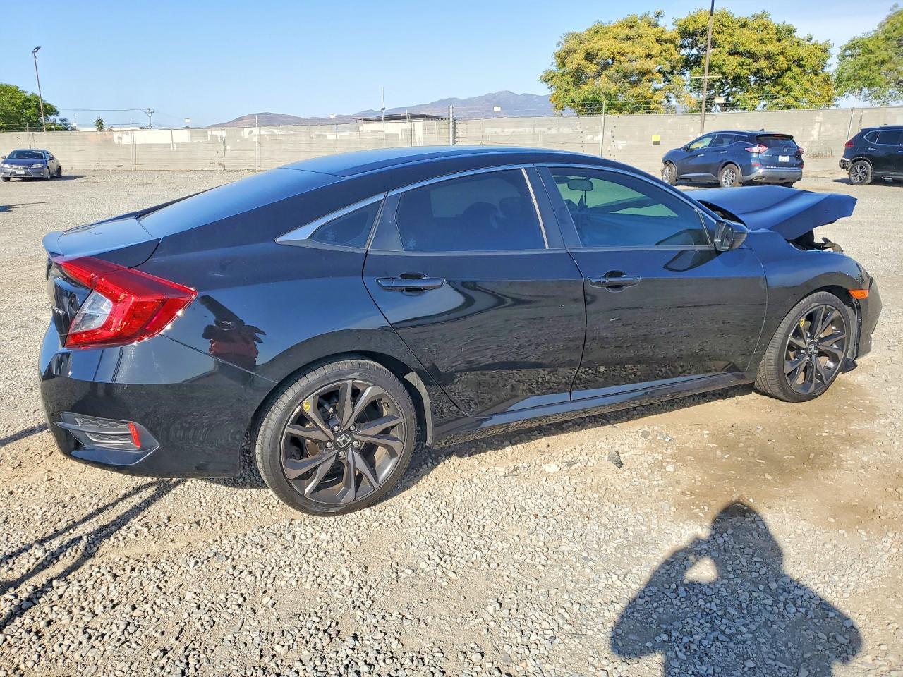 2020 Honda Civic Sport - Фото 3