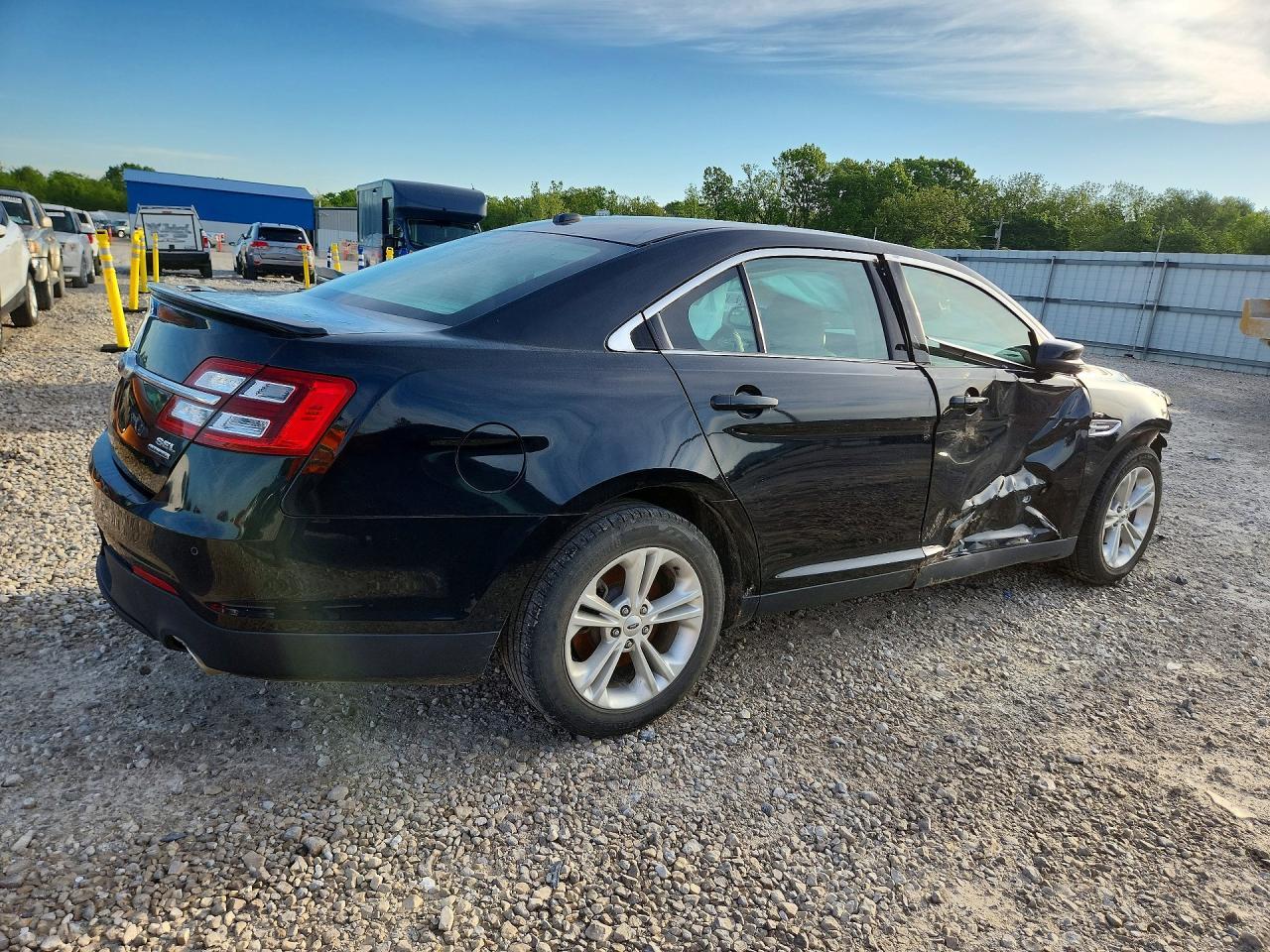 2018 Ford Taurus Sel - Image 3