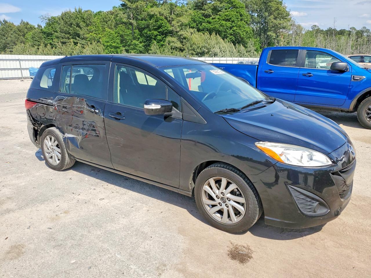 2014 Mazda 5 Sport - Image 4