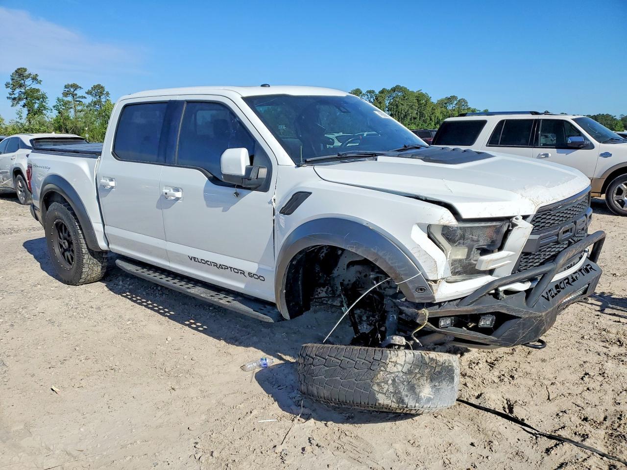 2018 Ford F150 Raptor - Image 4