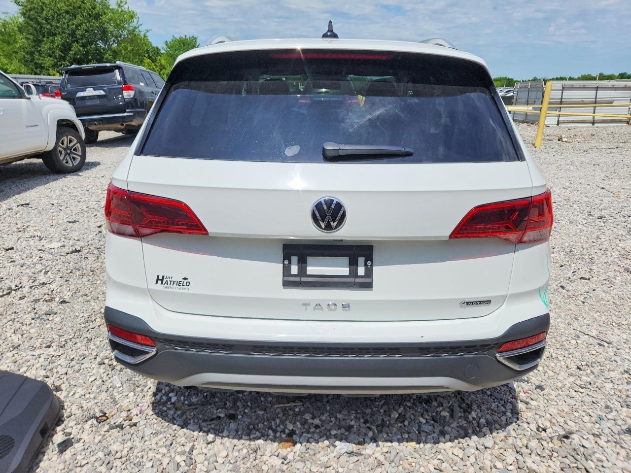 2022 Volkswagen Taos Se - Фото 6