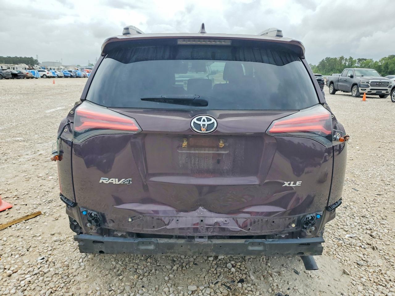 2017 Toyota Rav4 Xle - Фото 6