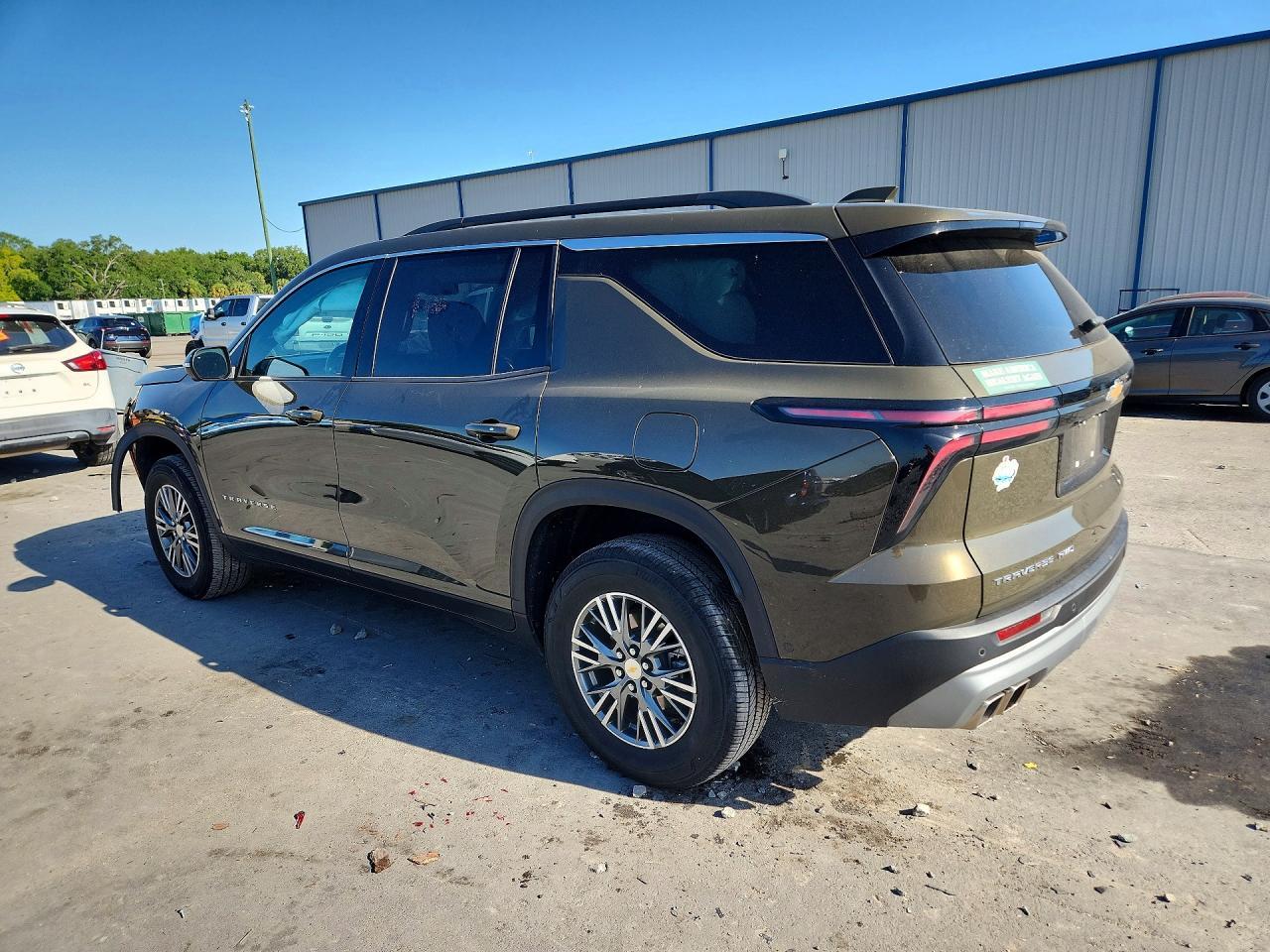 2024 Chevrolet Traverse Lt - Image 2