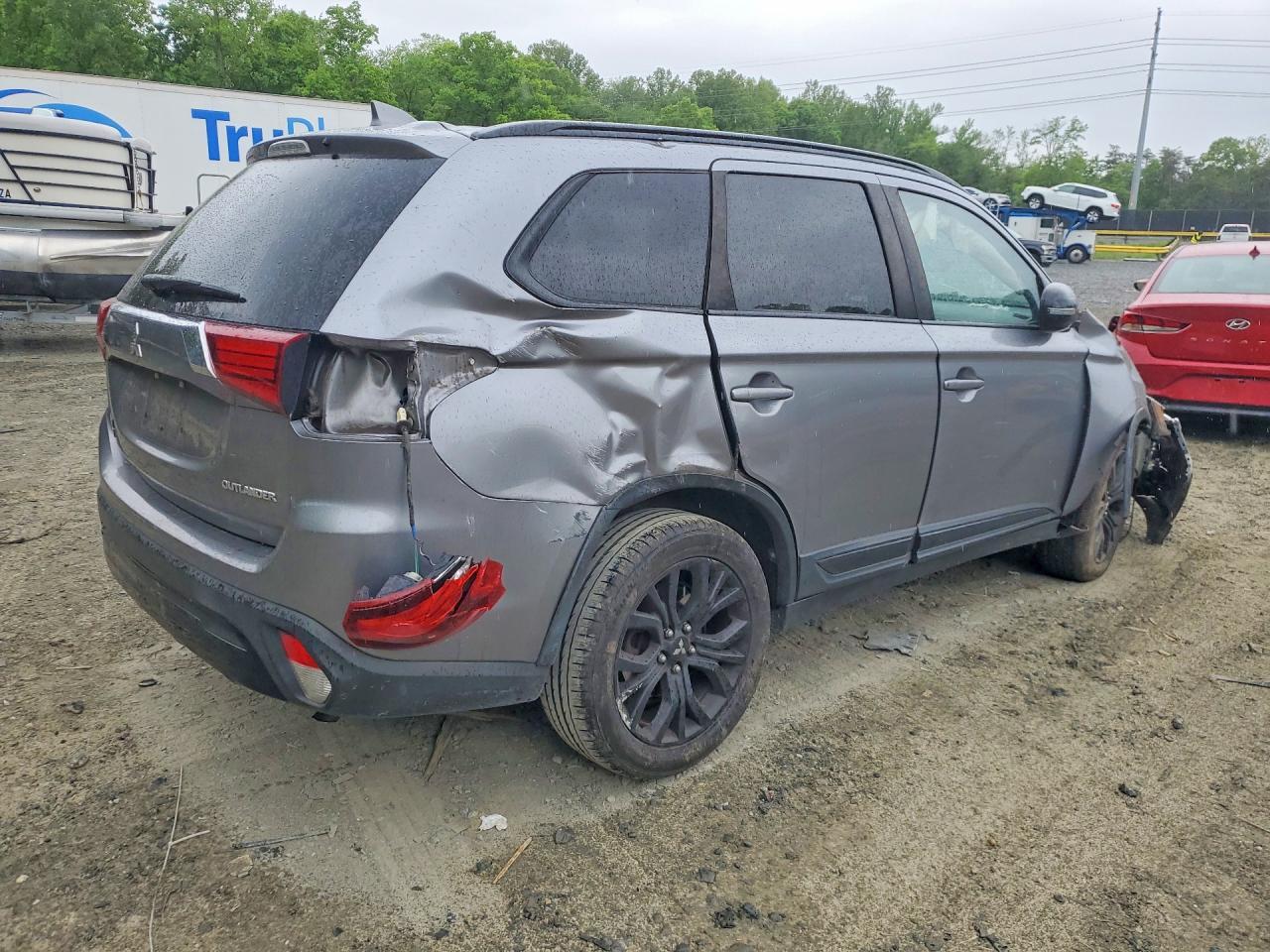 2019 Mitsubishi Outlander Se - Фото 3