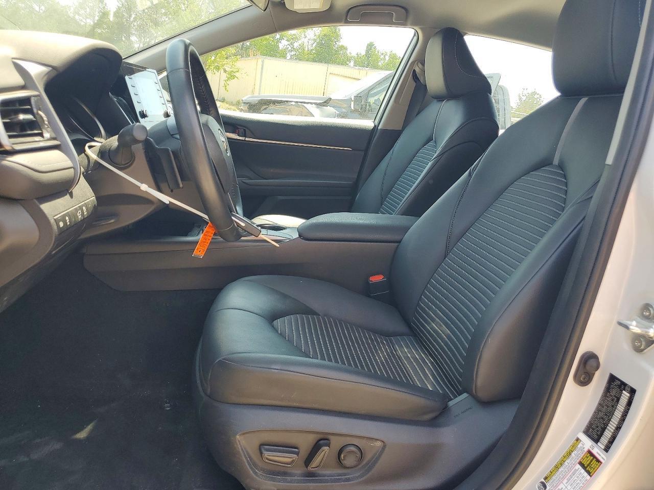 2023 Toyota Camry Se - Image 7
