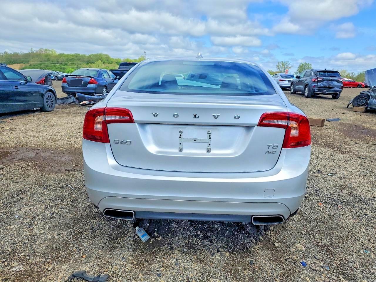 2016 Volvo S60 Premier - Фото 6