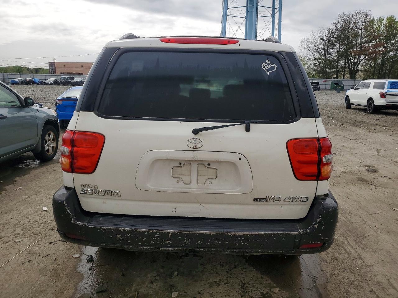 2003 Toyota Sequoia Sr5 - Image 6