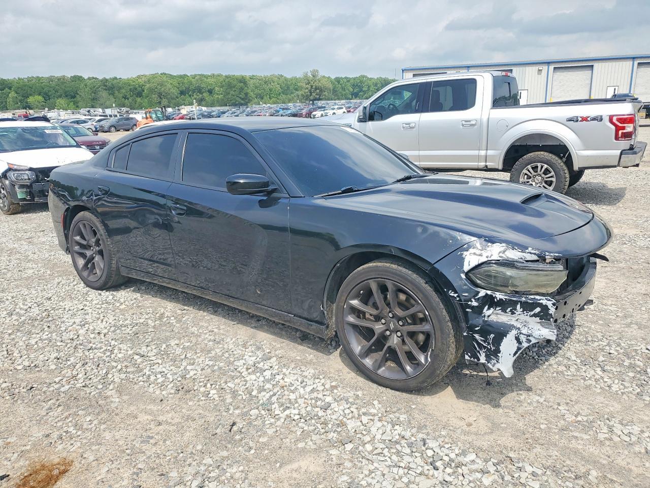 2016 Dodge Charger R - Image 4