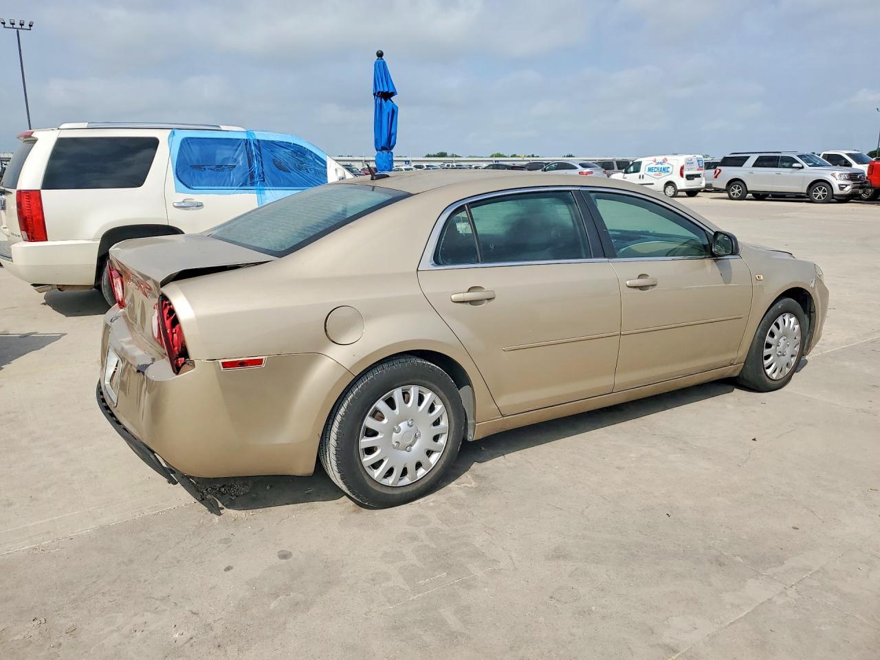 2008 Chevrolet Malibu Ls - Image 3