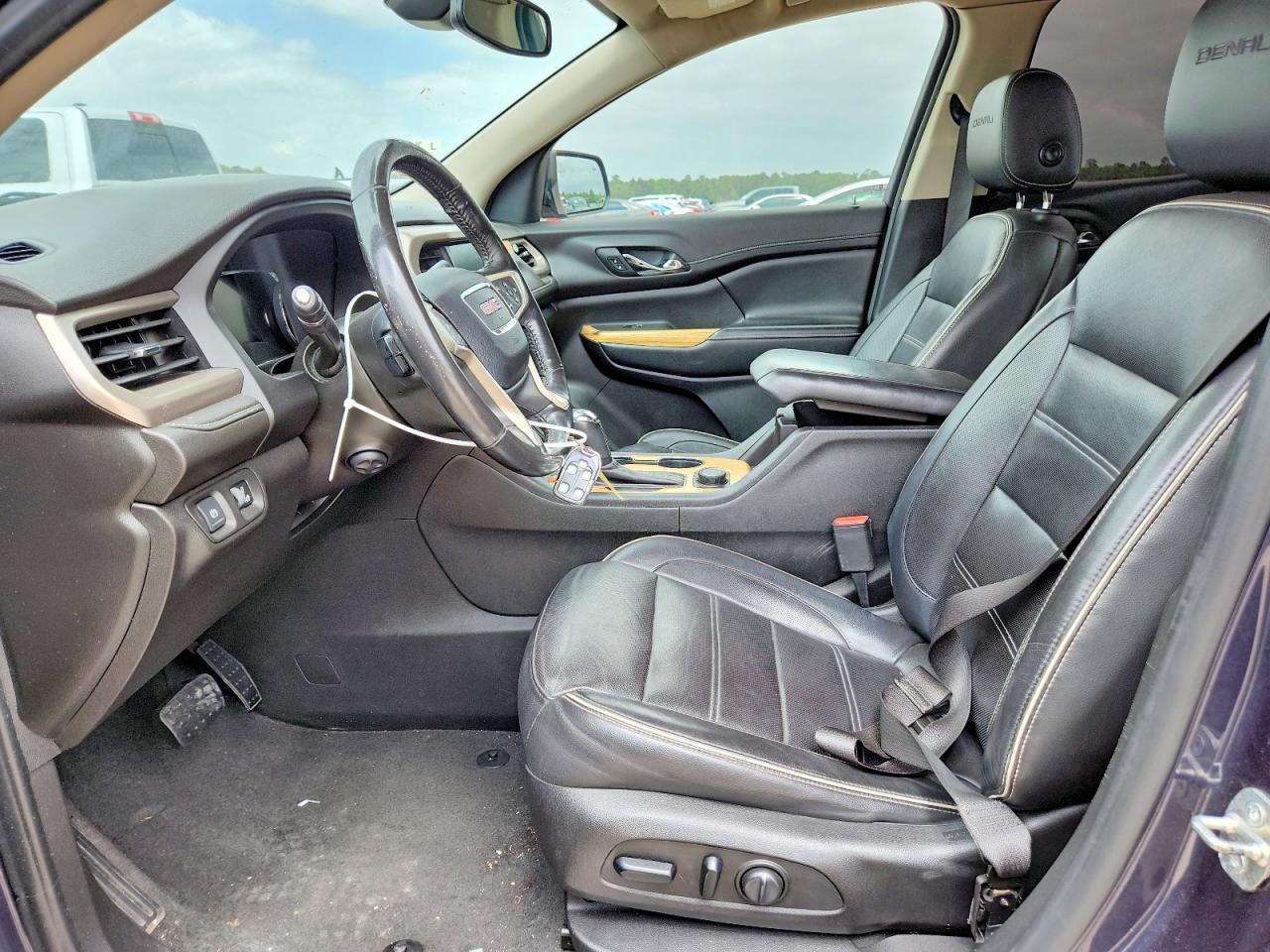 2019 GMC Acadia Denali - Фото 7