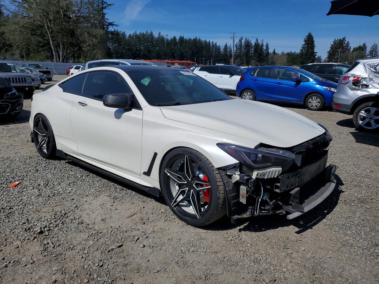 2018 Infiniti Q60 Red Sport 400 - Image 4
