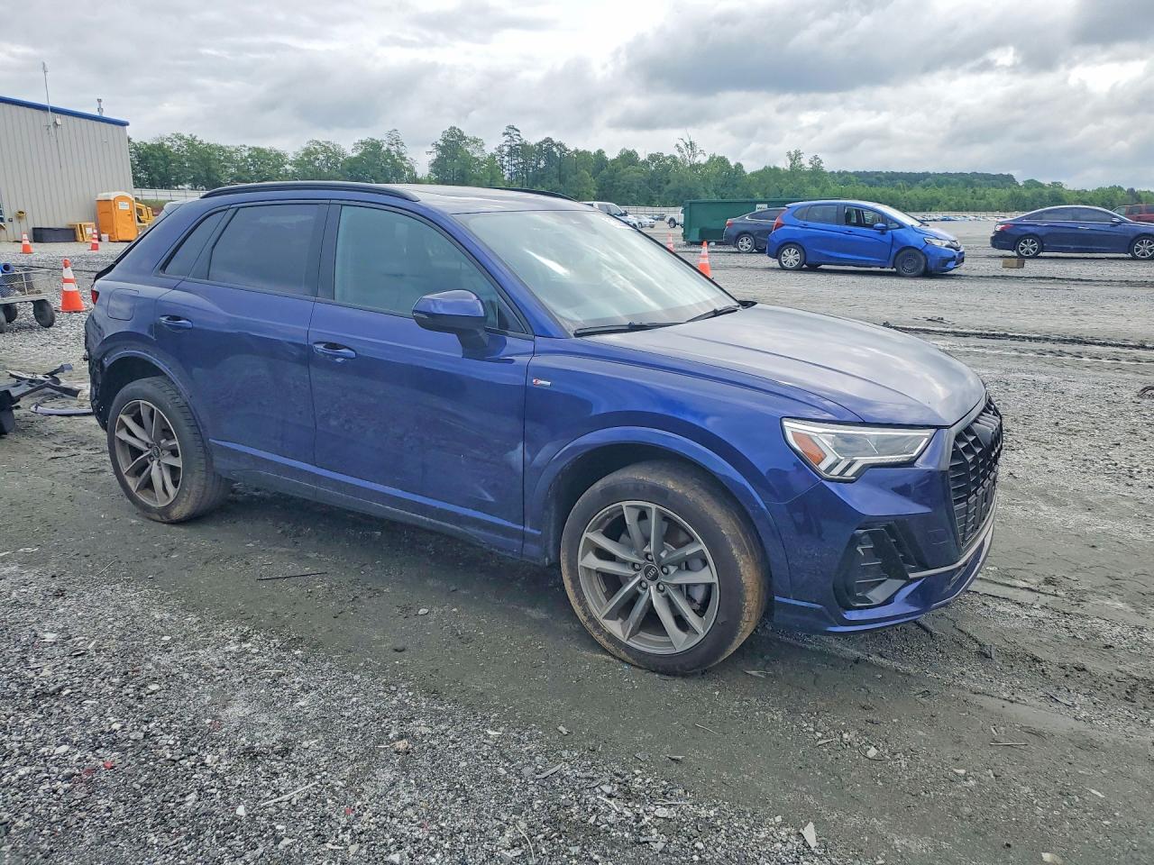 2024 Audi Q3 - Фото 4