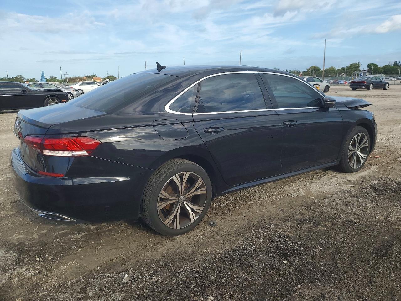 2021 Vw Passat Se Automatic - Image 3