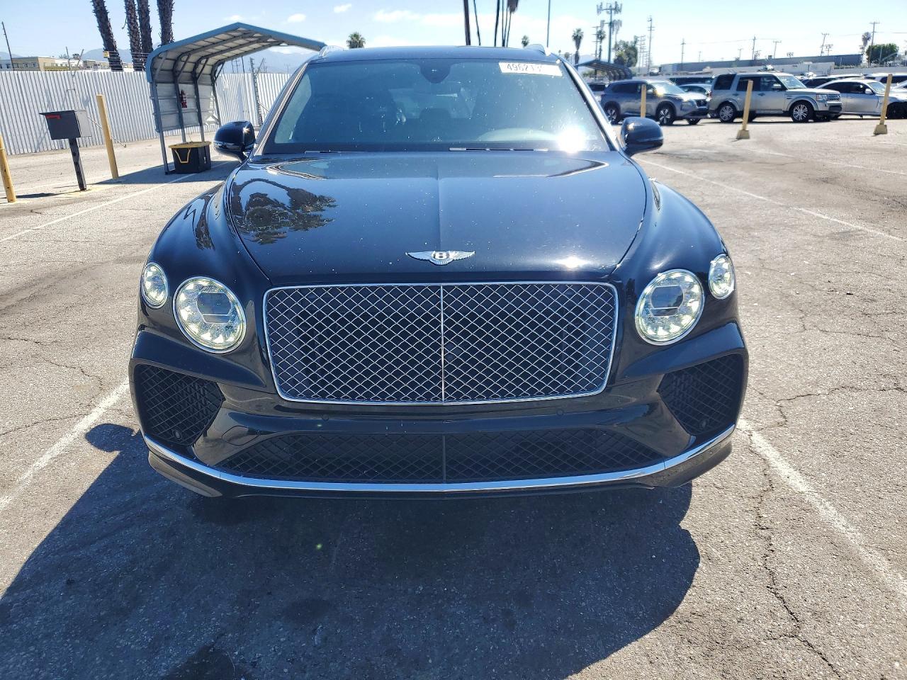 2021 Bentley Bentayga - Фото 5