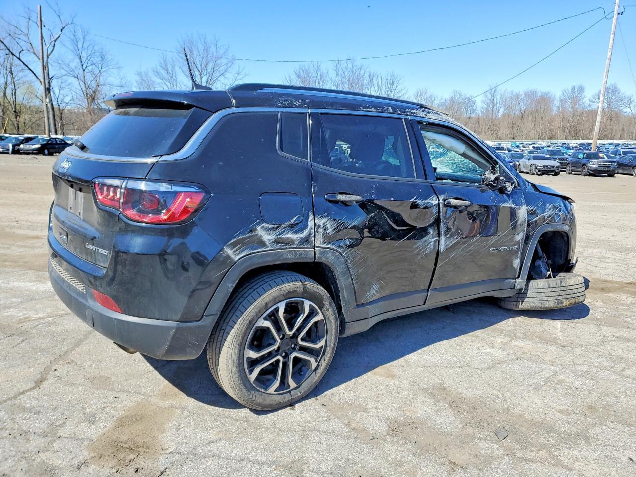 2022 Jeep Compass Limited - Фото 3