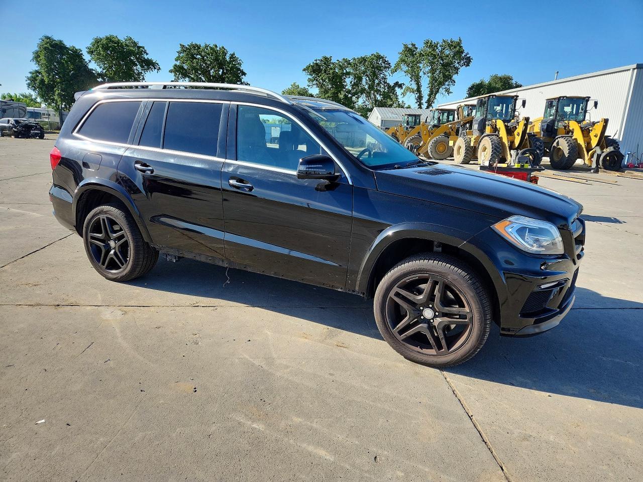 2015 Mercedes-Benz Gl 550 4Matic - Image 4