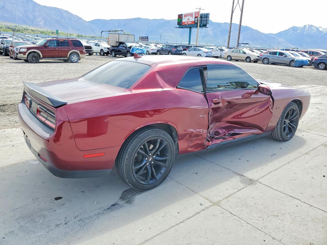 2017 Dodge Challenger R - Фото 3