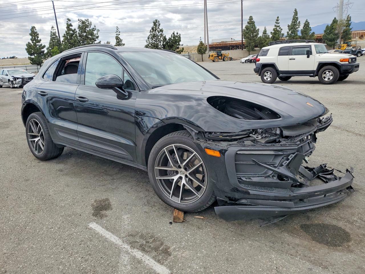2025 Porsche Macan Base - Фото 4