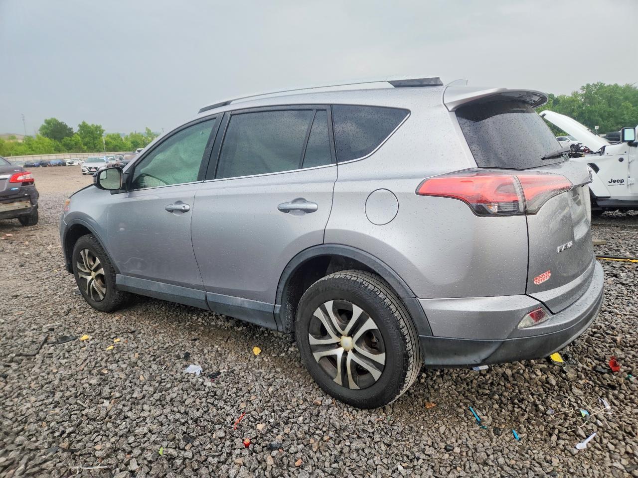2016 Toyota Rav4 Le - Фото 2