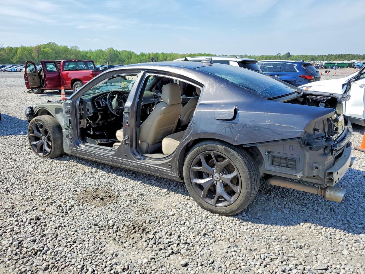 2018 Dodge Charger R - Image 2