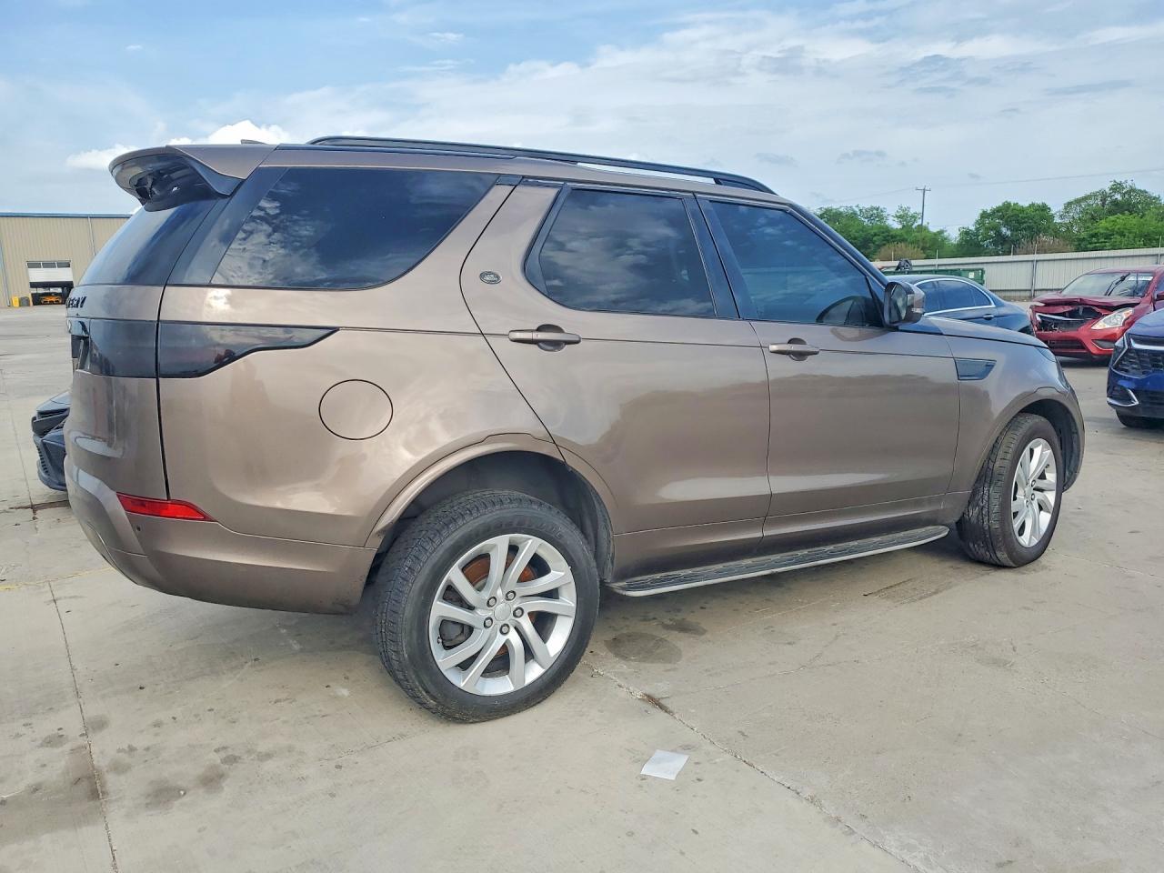 2017 Land Rover Discovery Hse - Фото 3