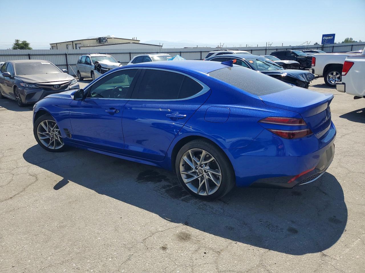 2022 Genesis G70 2.0T - Image 2