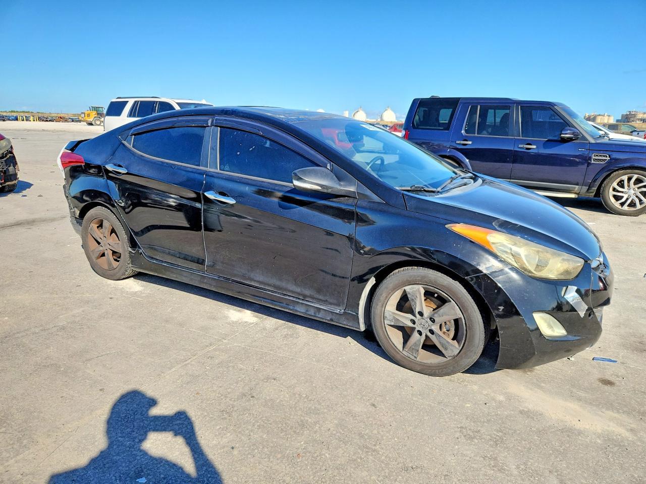 2013 Hyundai Elantra - Image 4
