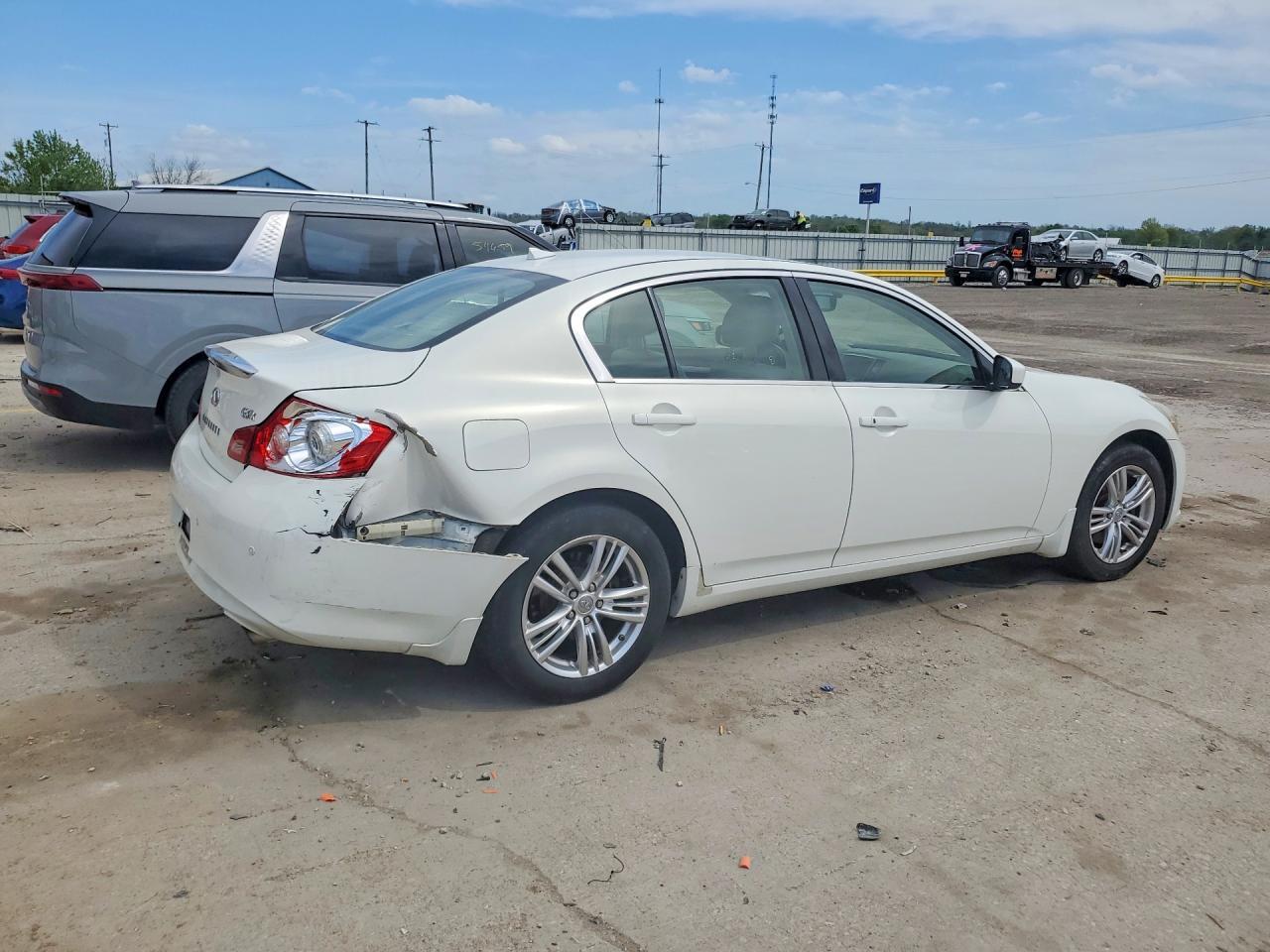 2011 Infiniti G37 Sedan X - Фото 3