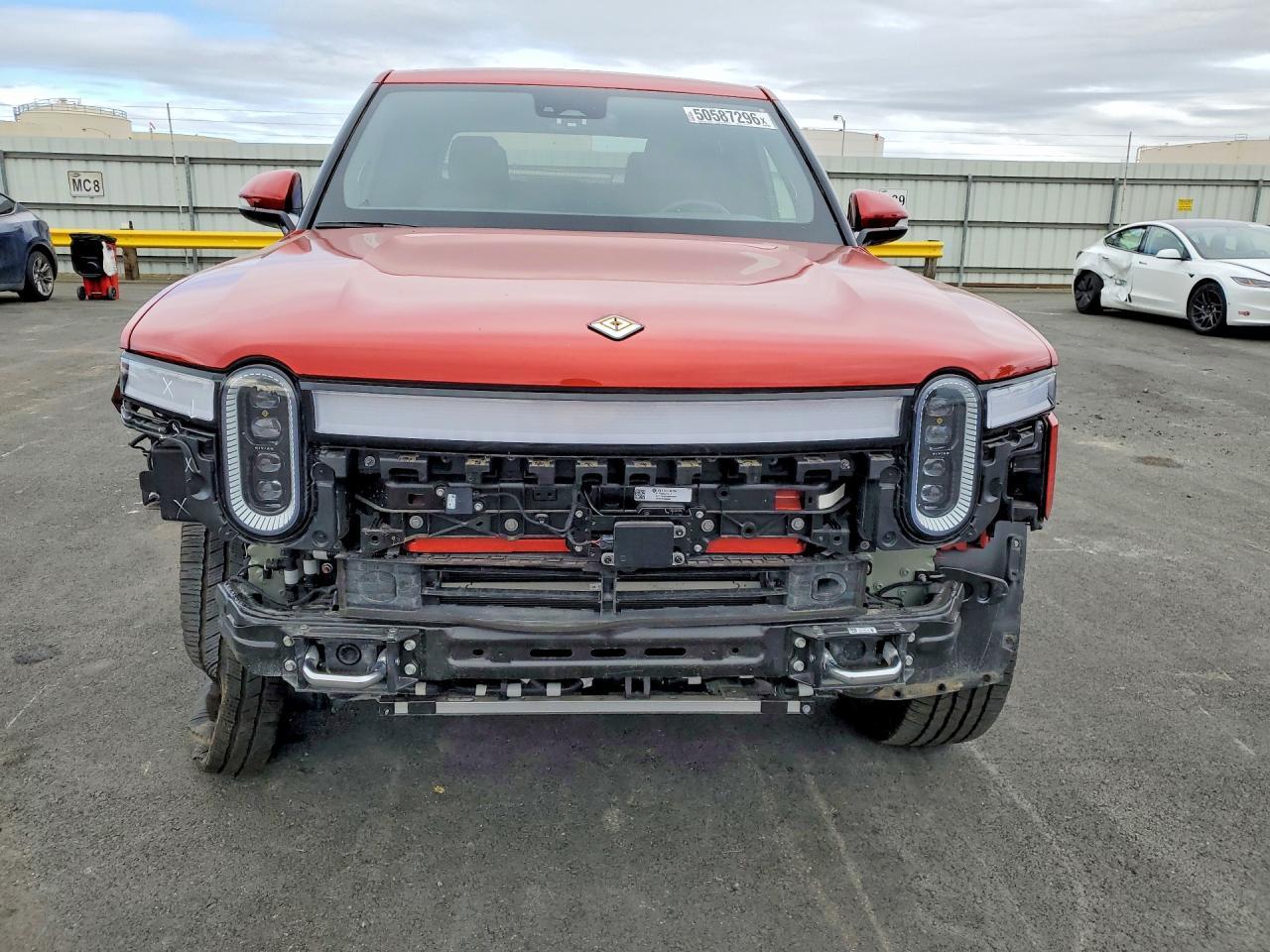 2023 Rivian R1T Adventure - Фото 5