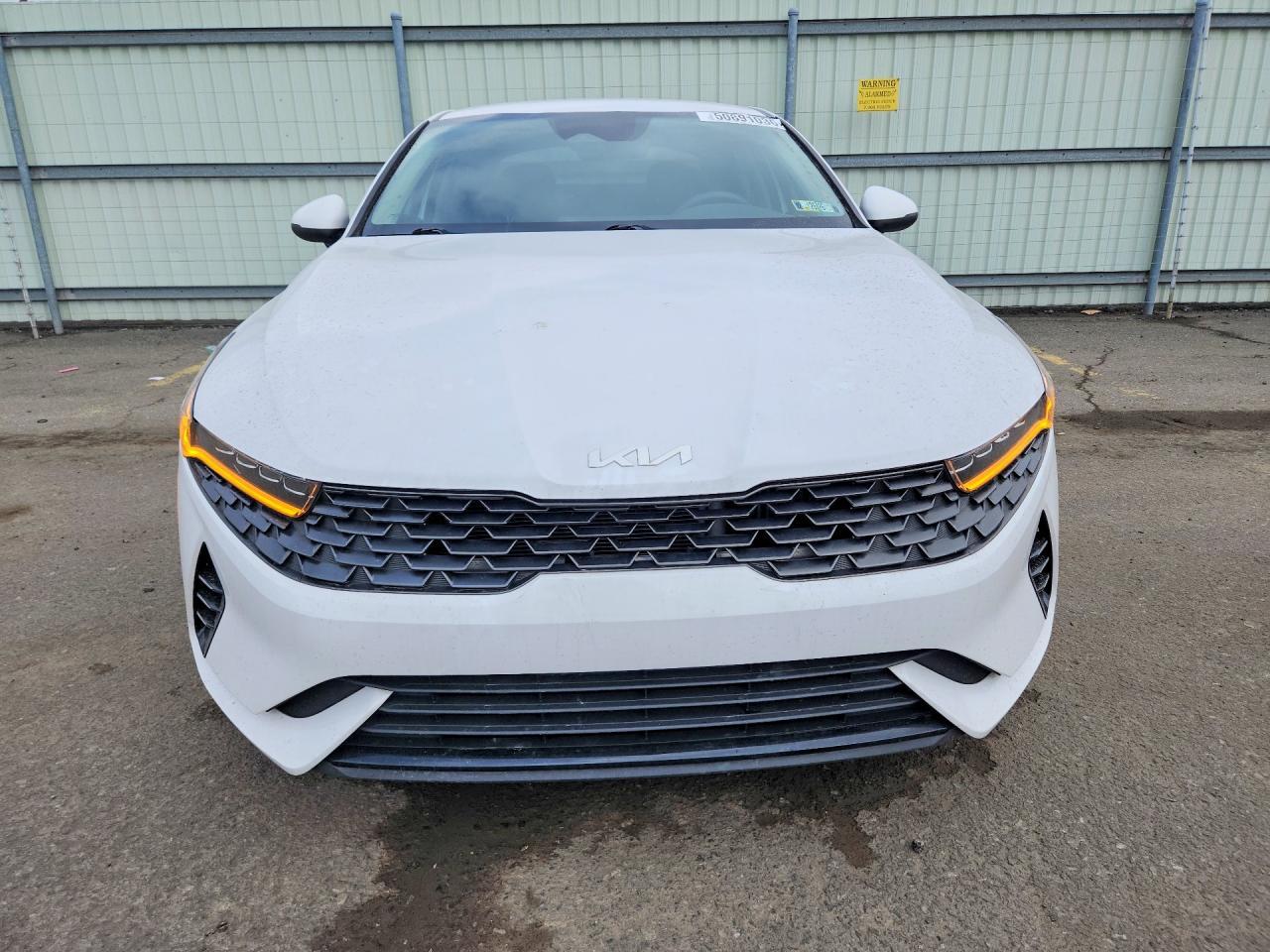 2022 Kia K5 Lxs - Image 5