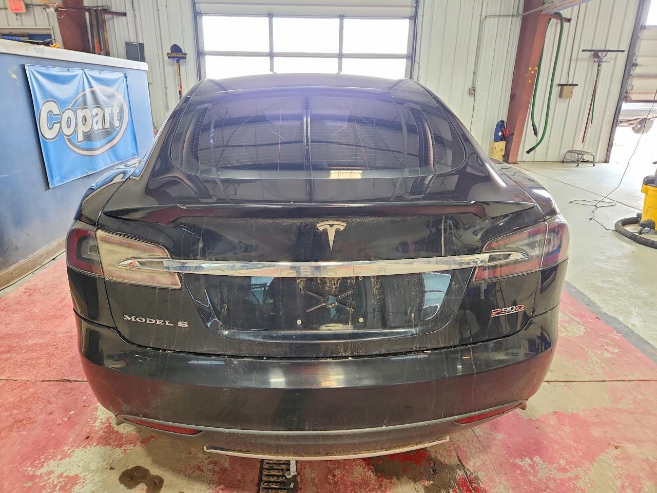 2016 Tesla Model S - Image 6
