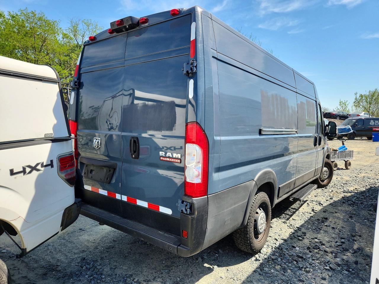 2019 Ram Promaster 3500 Delivery Van - Фото 3