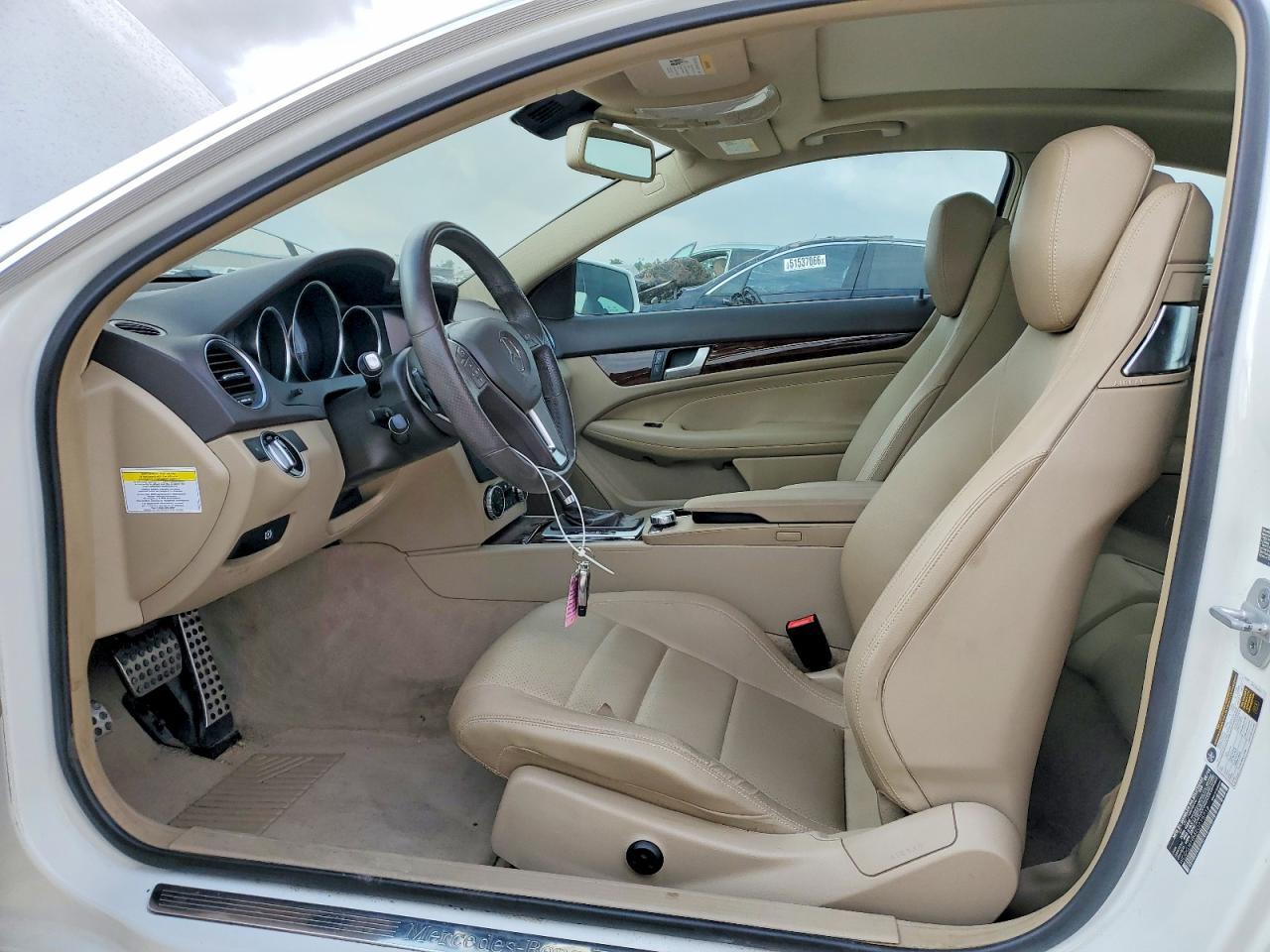 2014 Mercedes-Benz C 250 - Image 7