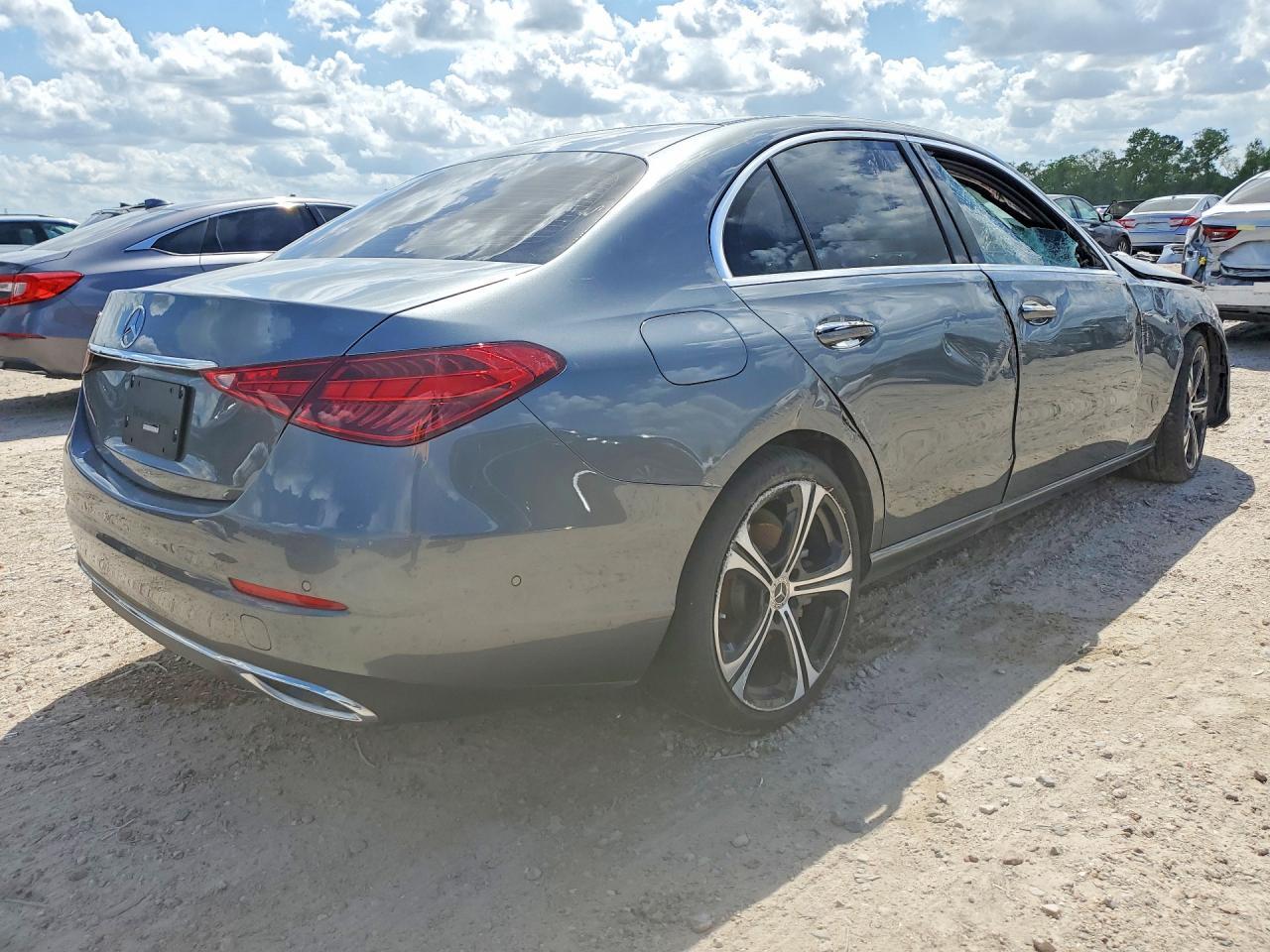 2024 Mercedes-Benz C 300 - Фото 3