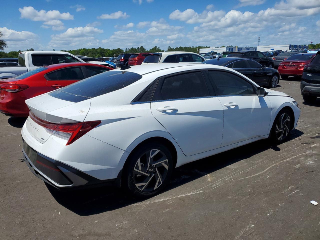 2025 Hyundai Elantra Hybrid Limited - Фото 3