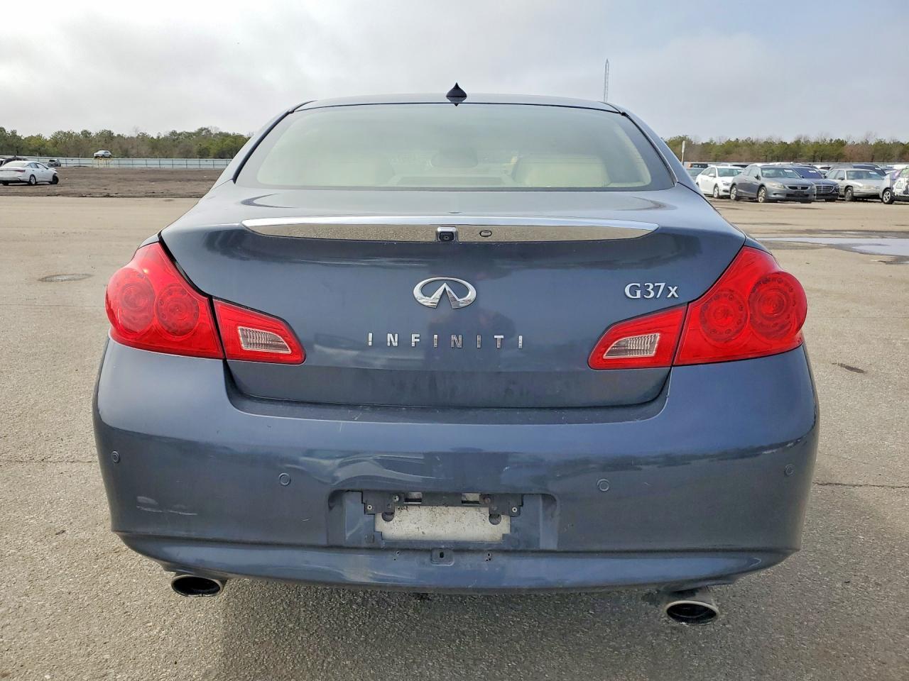 2012 Infiniti G37 Base - Image 6
